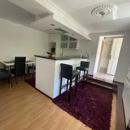 Kemica Apartment *